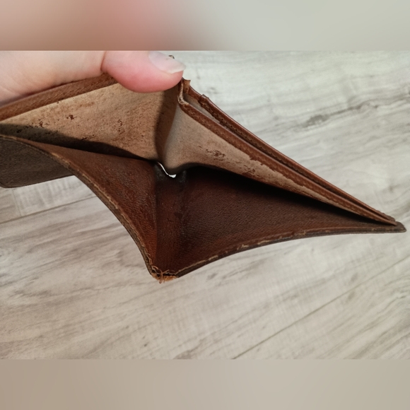 Louis Vuitton Monogram Canvas Leather Bifold Wallet - Picture 7 of 13